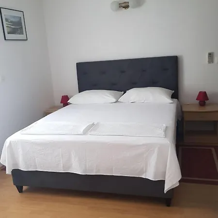 דירה Ferien Apart- Fuer 8 By Interhome פלוצ'ה