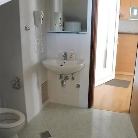 Ferien Apart- Fuer 8 By Interhome Apartament