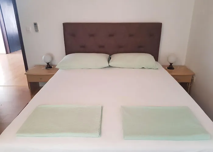 Apartament Ferien Apart- Fuer 8 By Interhome